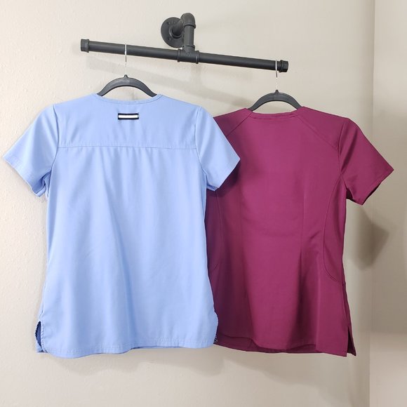 Beyond Scrubs Ceil Blue Wine Scrub Top Bundle XS - Picture 16 of 16